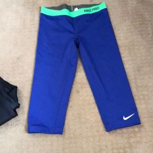 Nike cropped leggings
